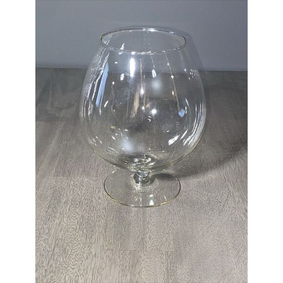 Large Clear Glass Pedestal Goblet Beer Wine Margarita Cognac liquor‎ Vase 8 x 4 - Picture 1 of 5